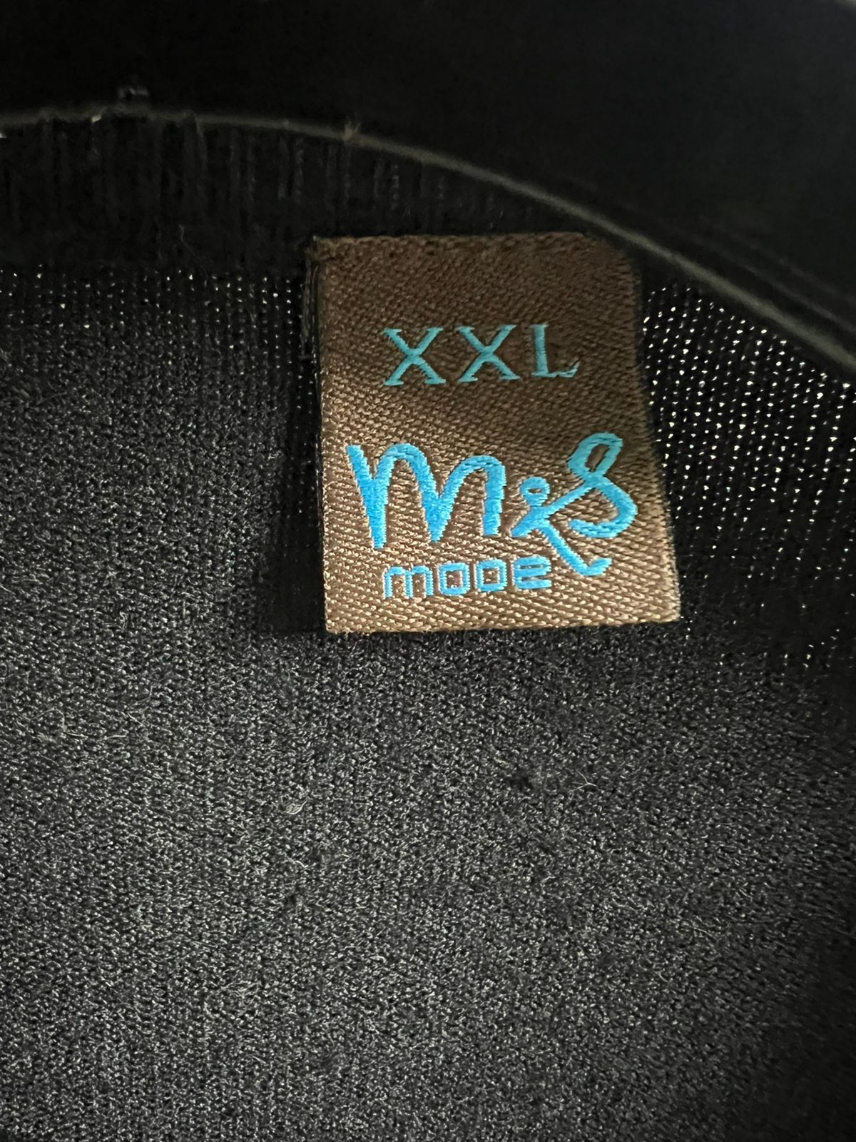 M&S Mooe Shrug