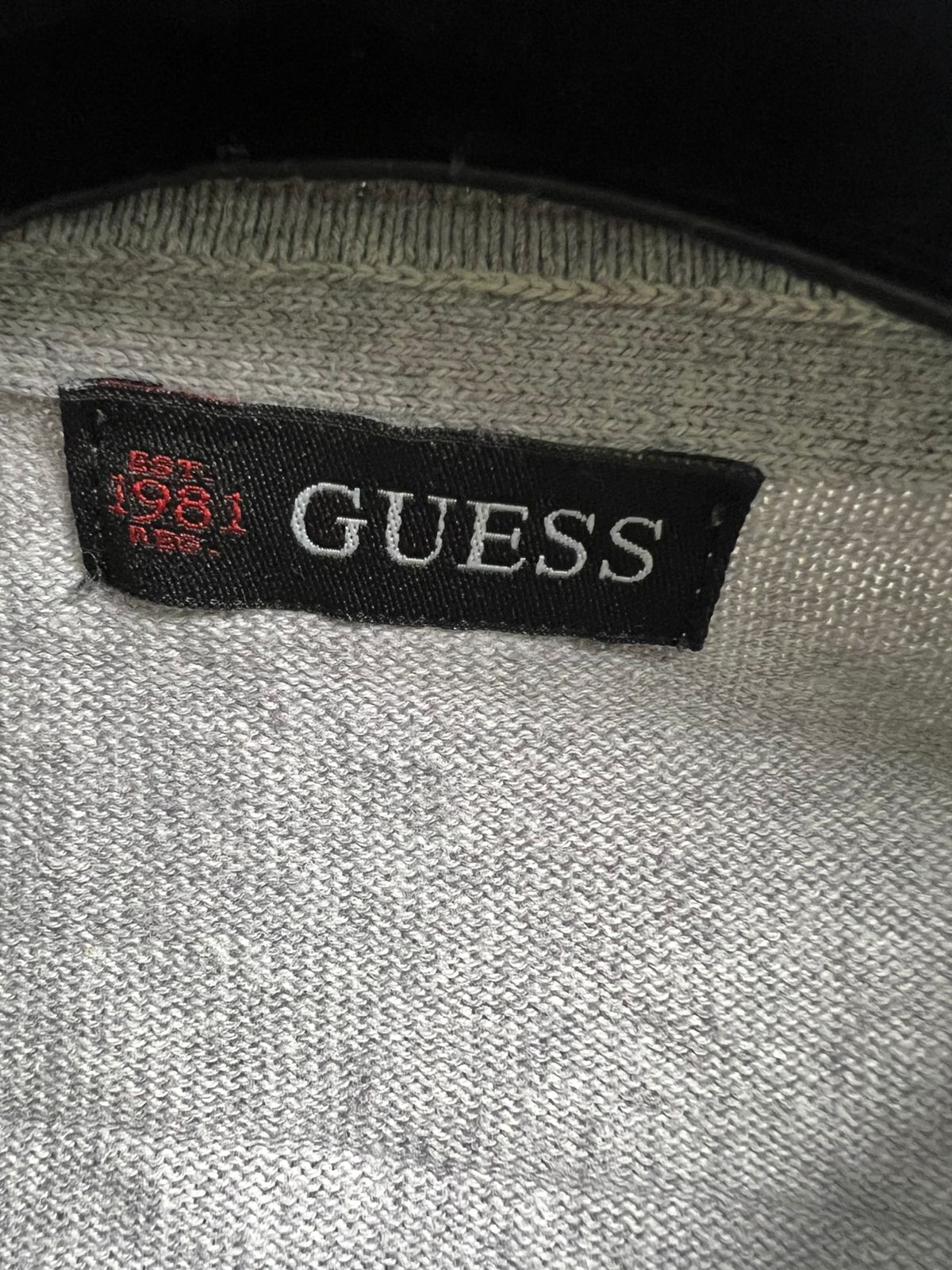 GUESS Sweat Shirt